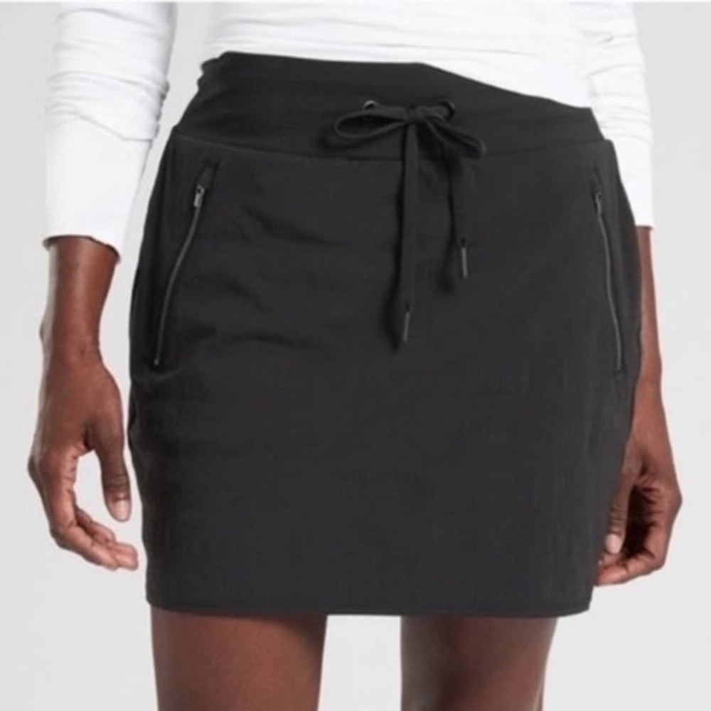 Athleta Trekkie North Skort - Aspen Olive - Skirt Shorts Women's 6